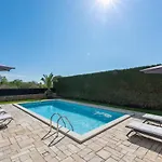 Villa Olea Mare With Private Heated Pool