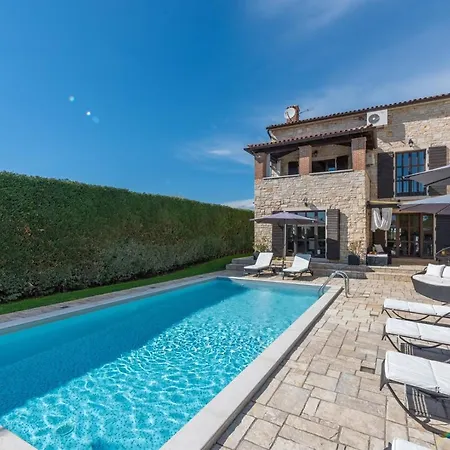 Olea Mare With Private Heated Pool