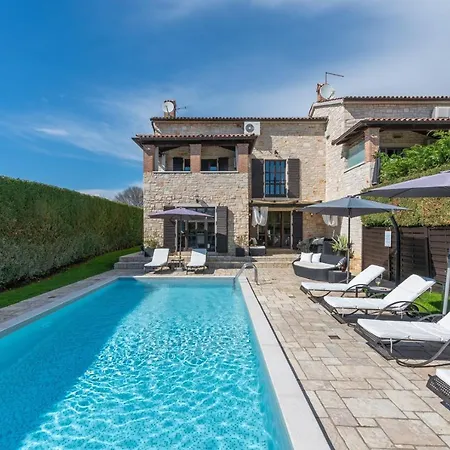 Villa Olea Mare With Private Heated Pool Buici (Istria)