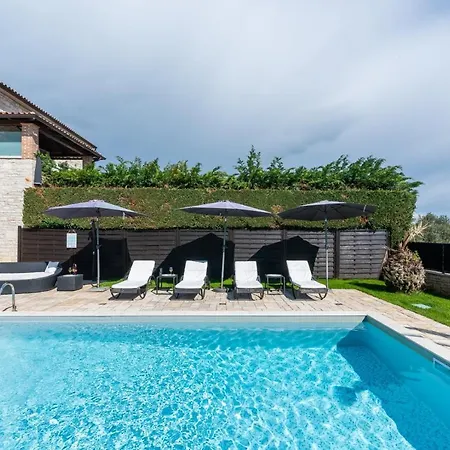 Olea Mare With Private Heated Pool Buici (Istria)