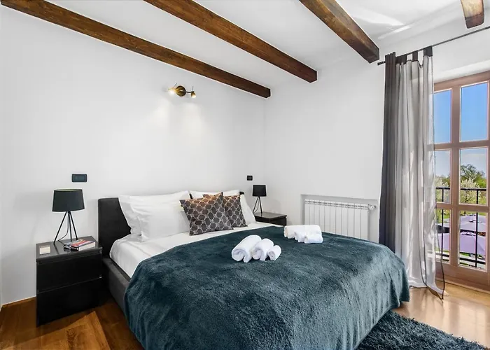 Olea Mare With Private Heated Pool Vila