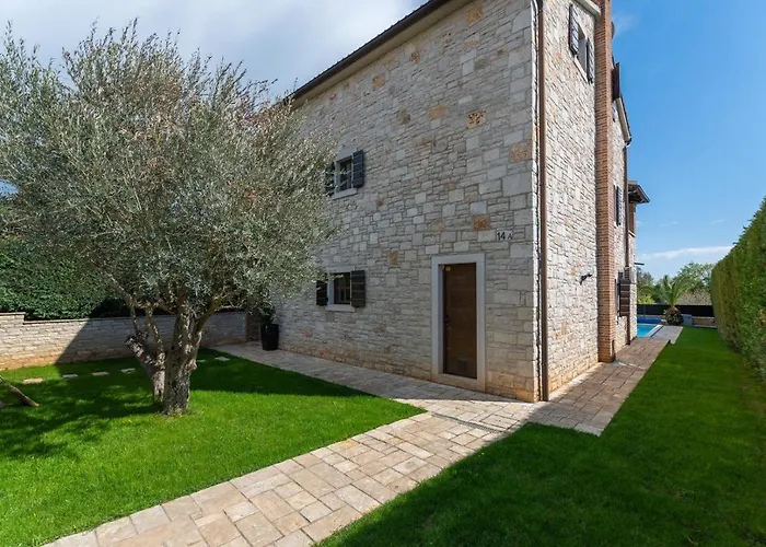 Olea Mare With Private Heated Pool Vila