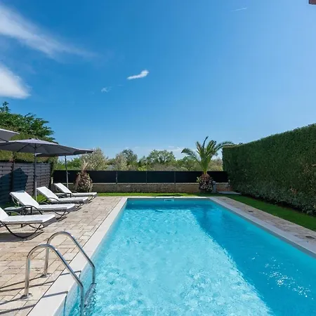 Olea Mare With Private Heated Pool Buici (Istria)