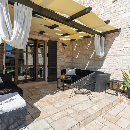 Olea Mare With Private Heated Pool Βίλα