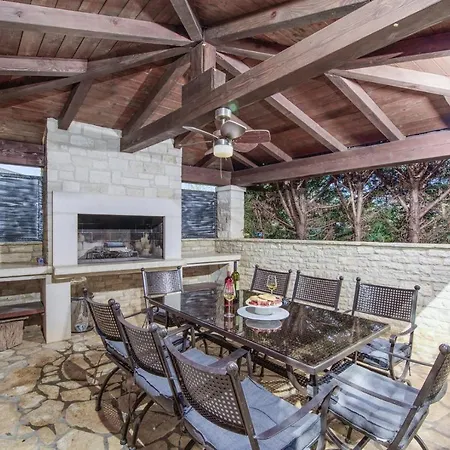 Olea Mare With Private Heated Pool * Buici