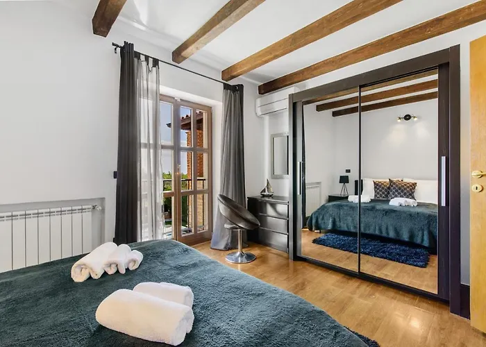 Villa Olea Mare With Private Heated Pool
